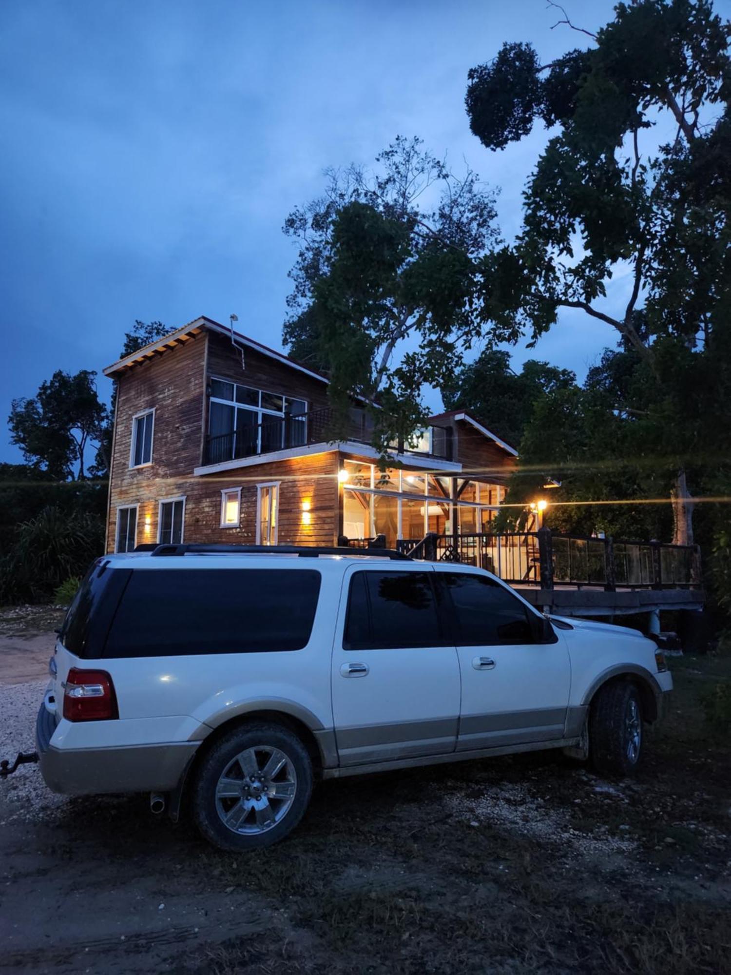 Seaside Chateau Resort Belize City Dış mekan fotoğraf