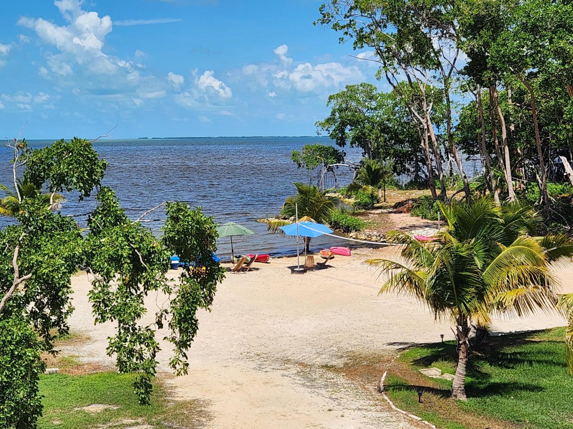 Seaside Chateau Resort Belize City Dış mekan fotoğraf